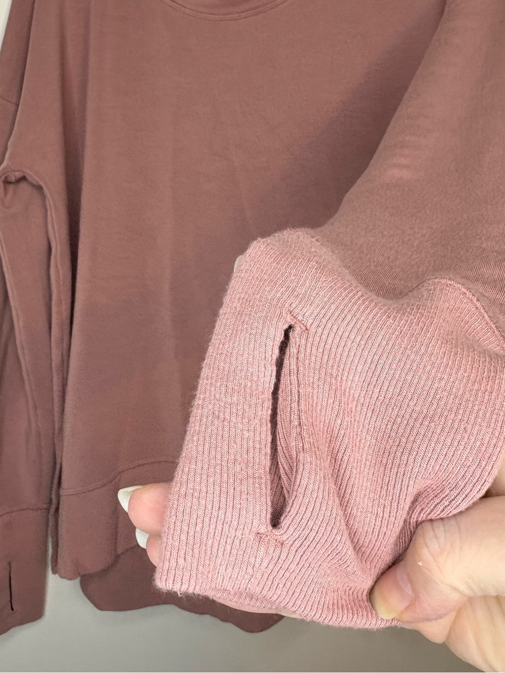 Athleta Women's Dusty Rose Pullover Crewneck Sweatshirt Size Medium - Picture 4 of 7
